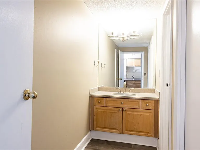 2479 Peachtree Rd NE #1010 — Photo 14