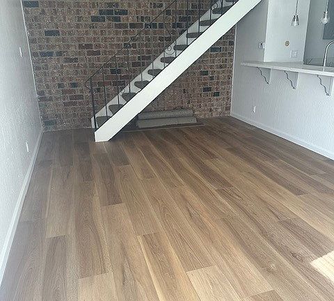 2nd image of 1961 Eastwood Dr APT 3