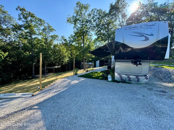 65 Autumn Ridge Rd, Falls Of Rough, KY 40119