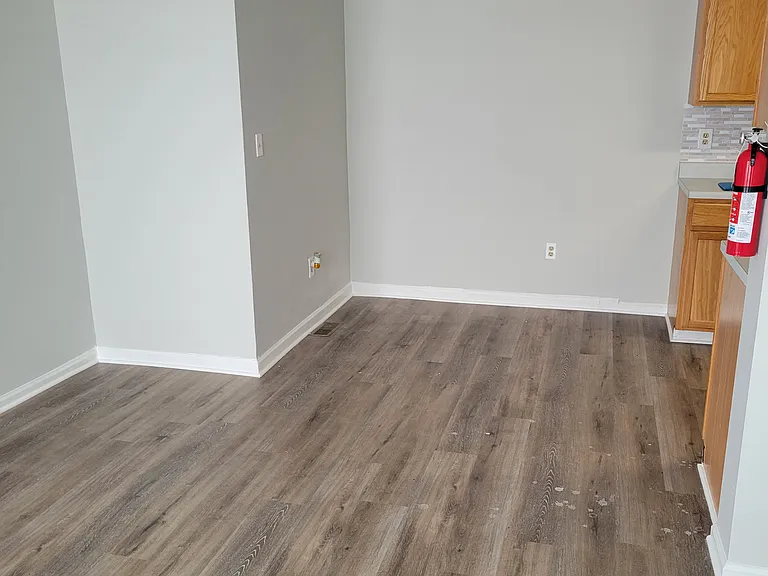 672 S 15th St #1 — Photo 13