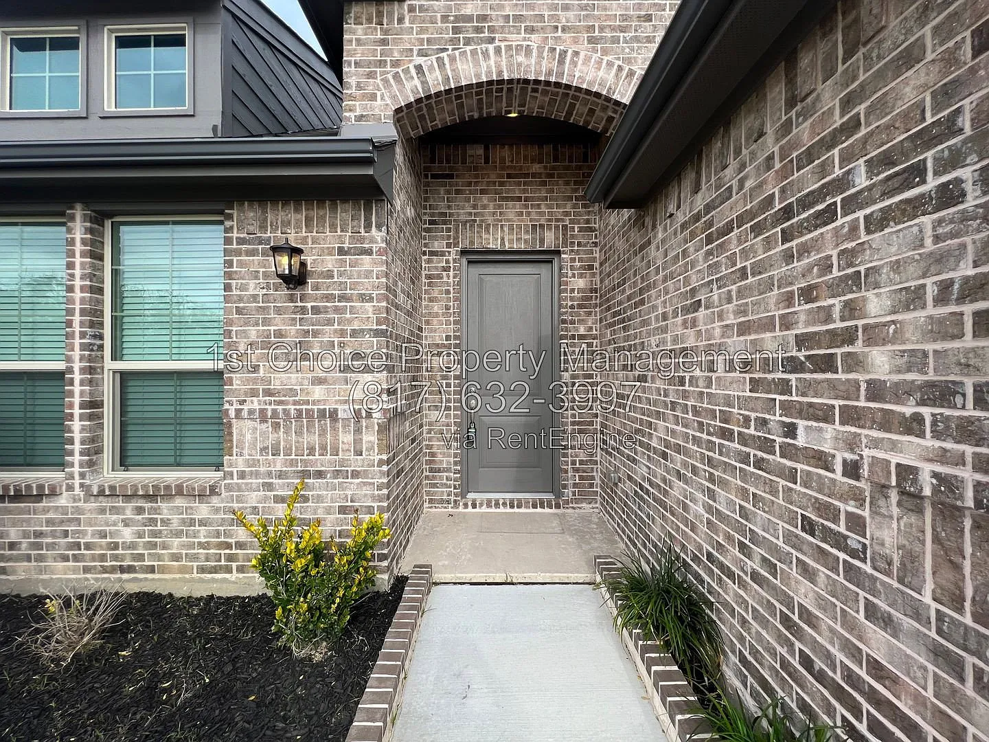 5 bed, 3.0 bath, 3151 sqft, $3,195 — Photo 2