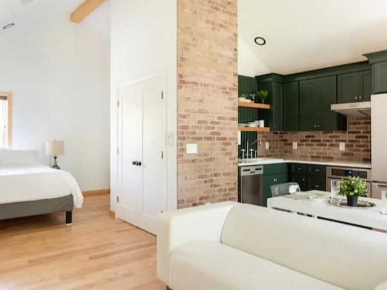 7 Cushing Dr #1 — Photo 1