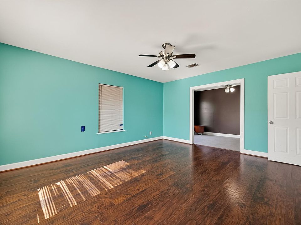 2nd image of 7111 Myrtle St #1