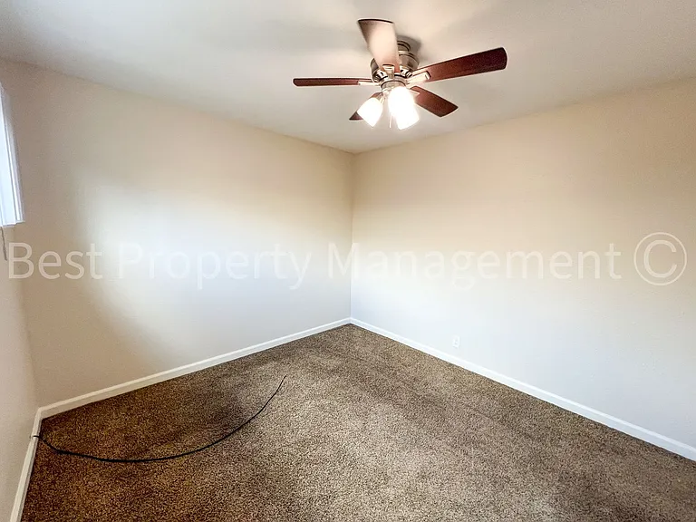 4906 Jensen Rd — Photo 13