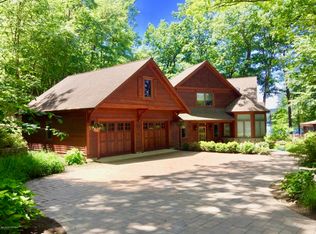 5 Pioneer Pt, Queensbury, NY 12804