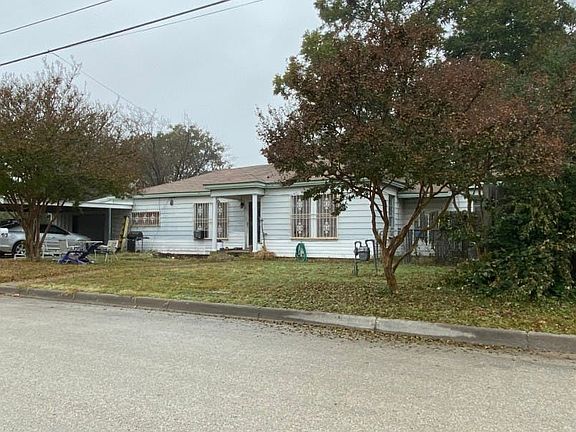 2nd image of 4640 Rockwood Dr