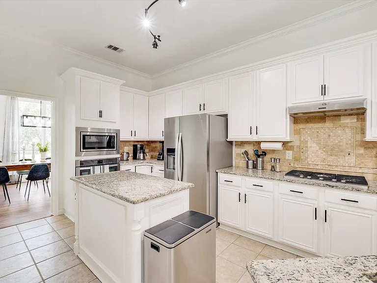 7132 Hunt Ln — Photo 11