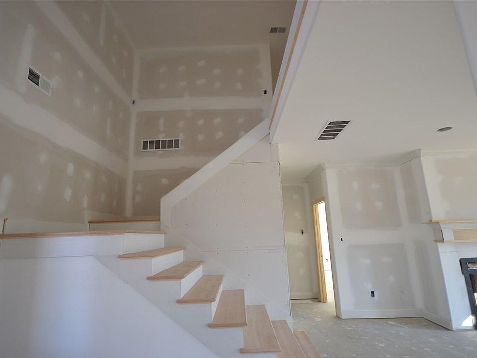 2nd image of 9735 Woodland Brook Cv