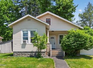 2 Woodlawn Terrace, Delmar, NY 12054