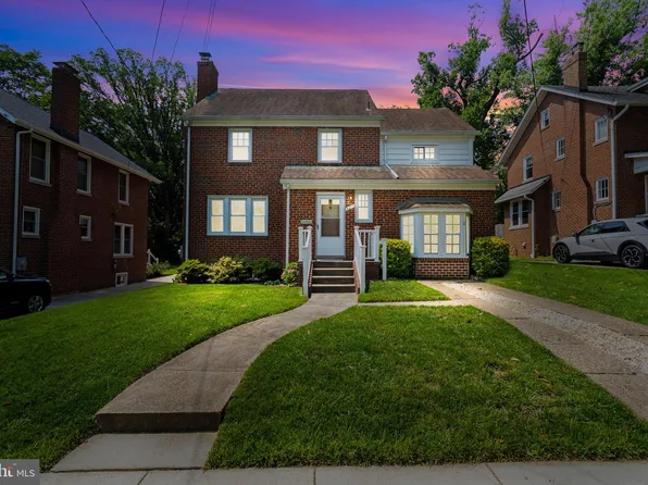 4211 Tuckerman St, Hyattsville, MD 20782