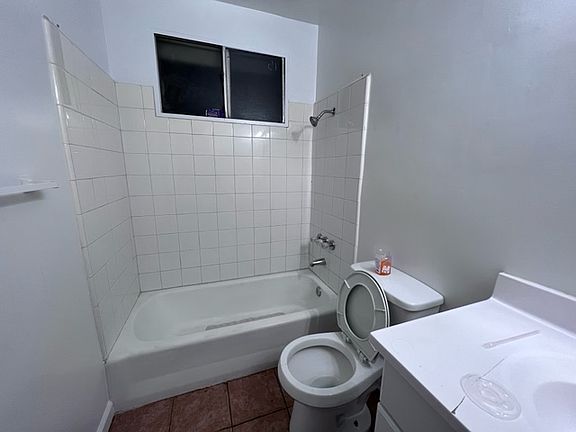 2nd image of 10231 Darby Ave APT 1