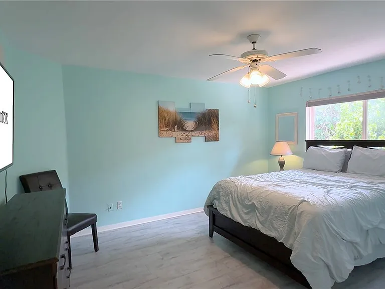 105 SW 39th Pl — Photo 18