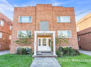 5208 Lee Rd APT 2, Maple Heights, OH 44137