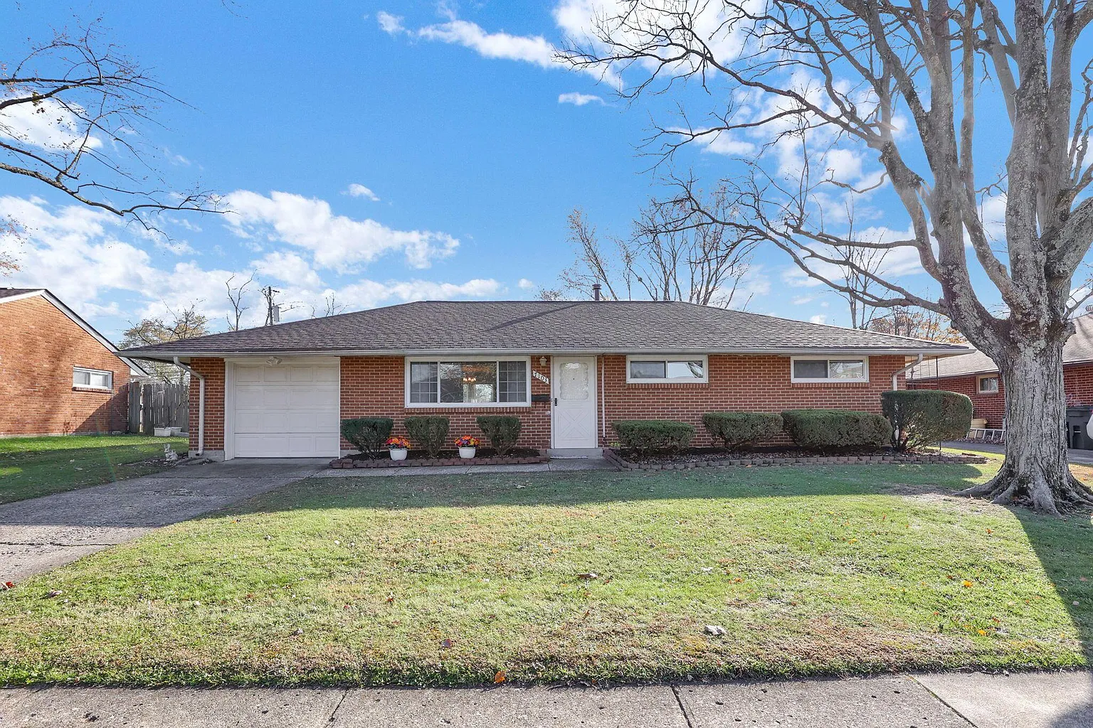 7103 Golding Dr photo 1