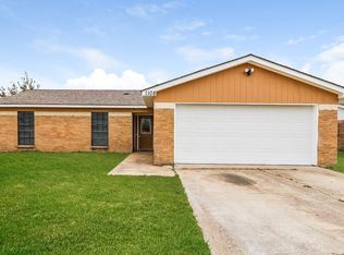 1108 N Knowles Dr, Saginaw, TX 76179