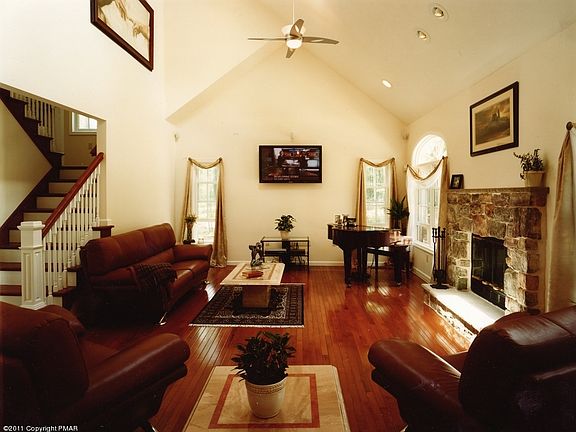 2nd image of PH3 Whispering Wood Lot 105