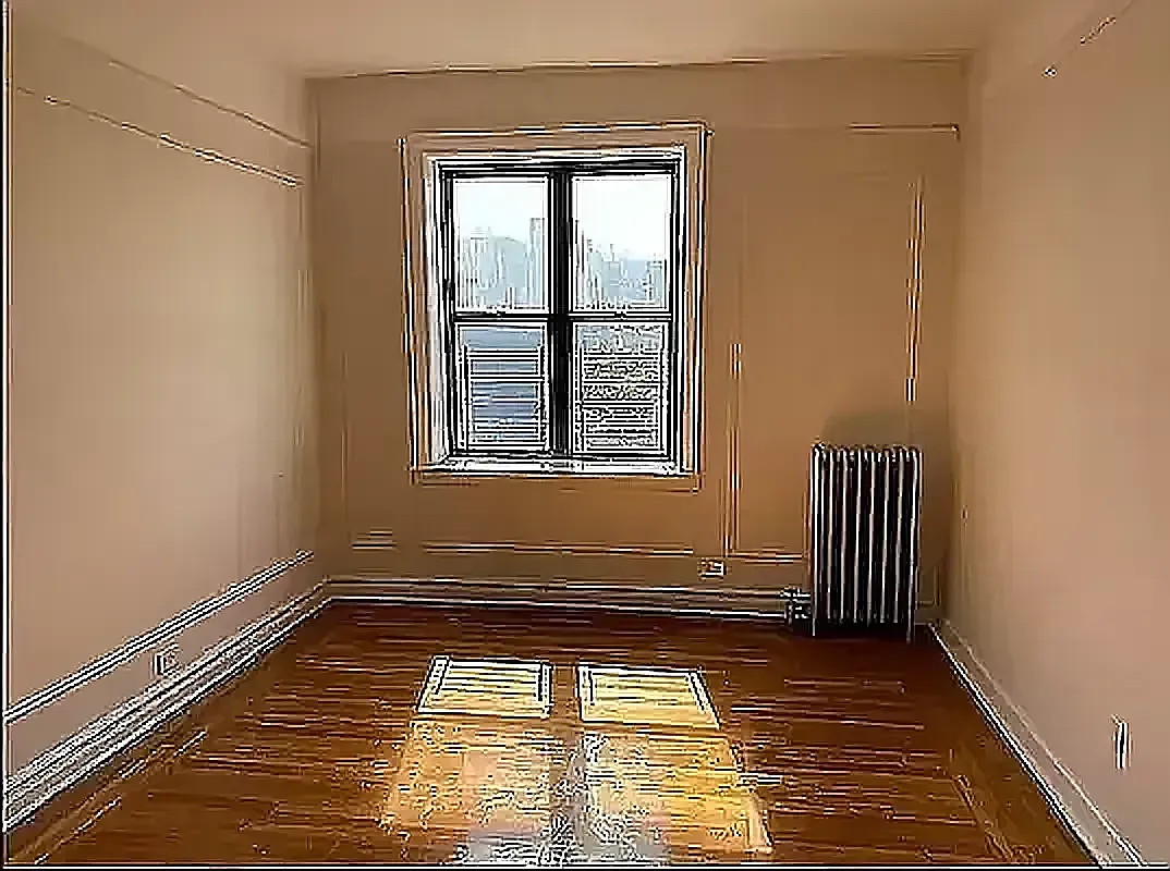 3105 Decatur Avenue — Photo 4