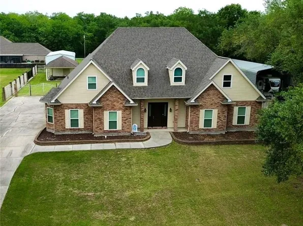 2335 Jean Lafitte Blvd, Lafitte, LA 70067