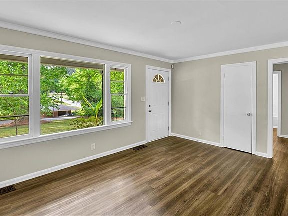 5th image of 54 Driskell Ave SW