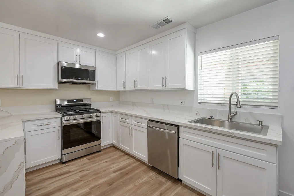 1 bed, $1,600 — Photo 3