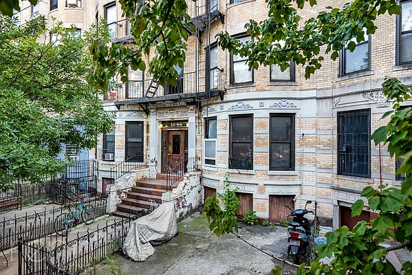 Rented by Rennit Inc. | media 47