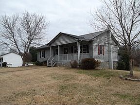 2nd image of 3704 Carter Ct