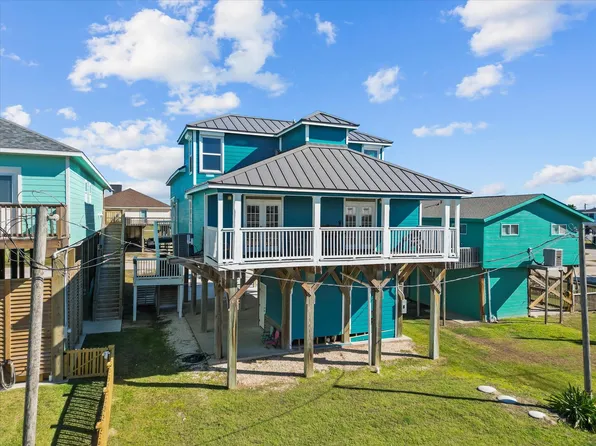 13011 Coronado Dr, Freeport, TX 77541