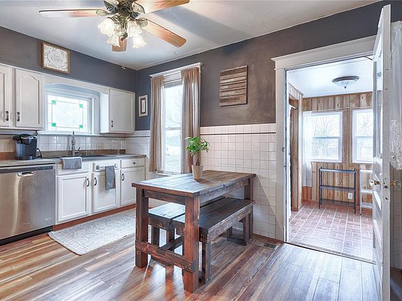 5th image of 4627 Tiemann Ave