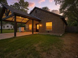 1007 E 1st St, Mount Pleasant, TX 75455