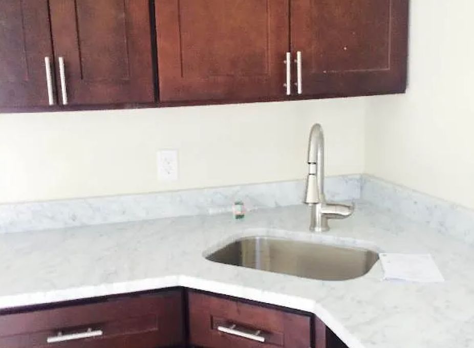 1st image of 16 Cobden St #1
