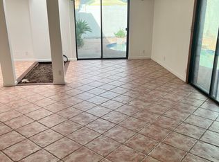 1230 E Encantada Pl, Phoenix, AZ 85014
