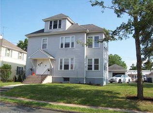 89 Branford St, Hartford, CT 06112