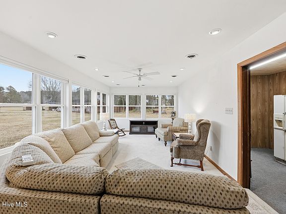 4th image of 1392 Nixonton Road