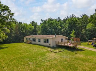 417 W Chestnut St, Howard City, MI 49329