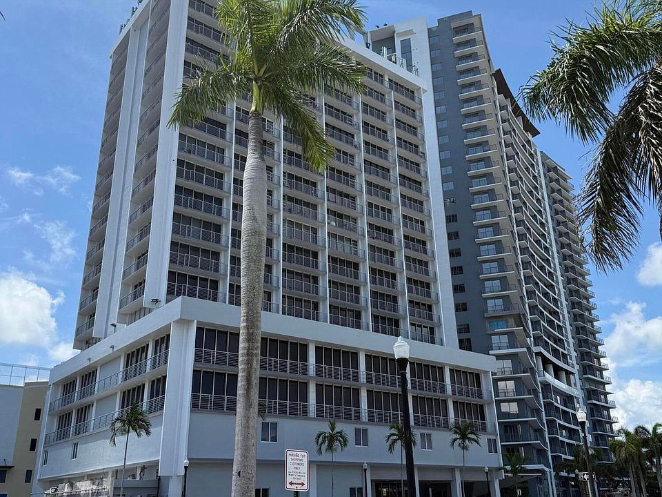 1st image of 1720 Harrison St #10A