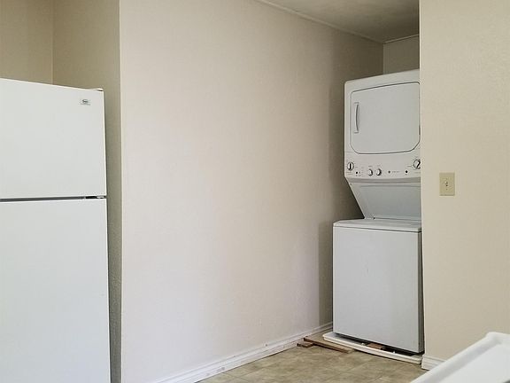 5th image of 2105 2nd Ave APT B