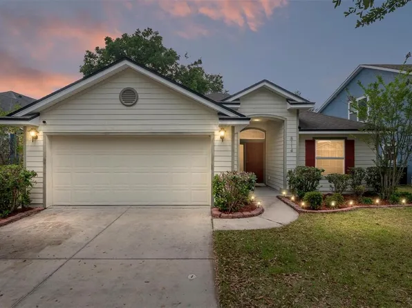 8114 NW 54th St, Gainesville, FL 32653