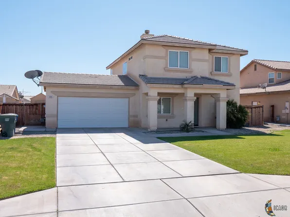 285 W Cancun Dr, Imperial, CA 92251