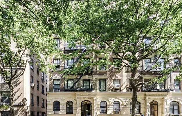 Rented by Compass | media 7