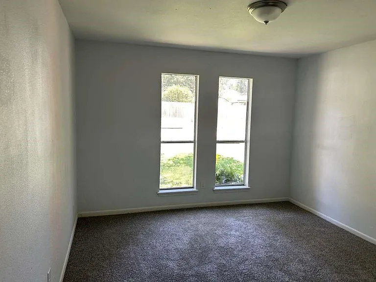 3030 Winding Way — Photo 7