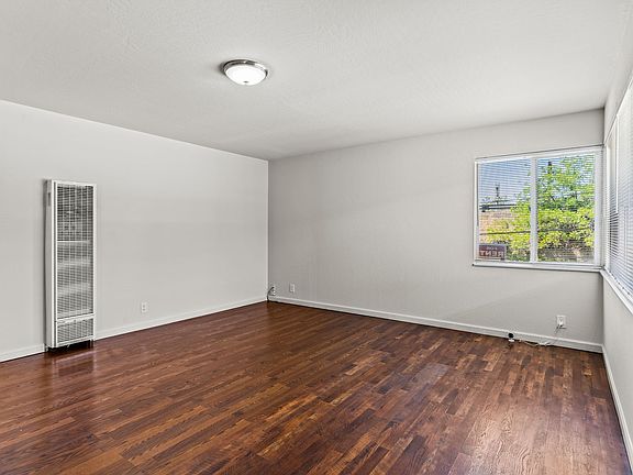 5th image of 11818 Foothill Way #3