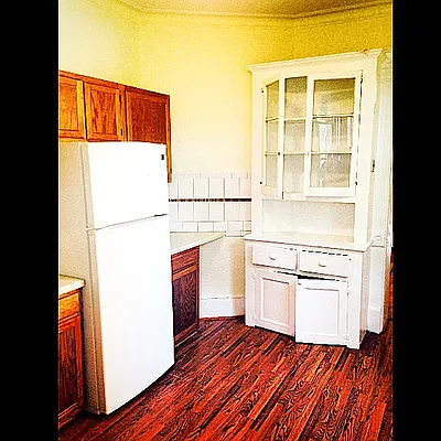 Rented by Flateau Realty | media 17