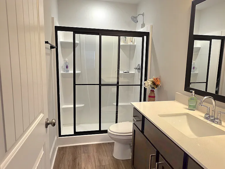 121 Horace Ct — Photo 6