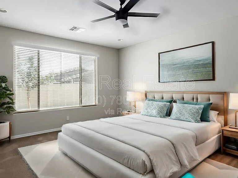 9027 W Missouri Ave — Photo 10