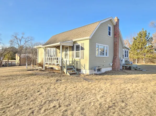 142 W Woody Dr, Tomah, WI 54660