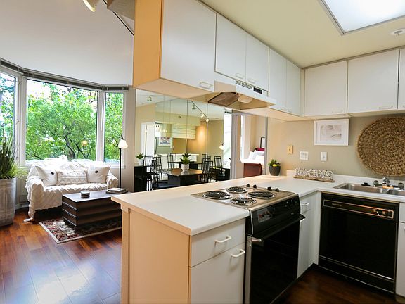 2nd image of 201 Harrison St APT 205