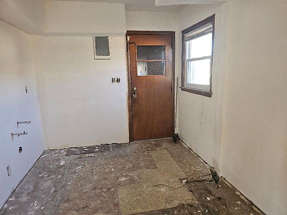 5th image of 416 16th Ave