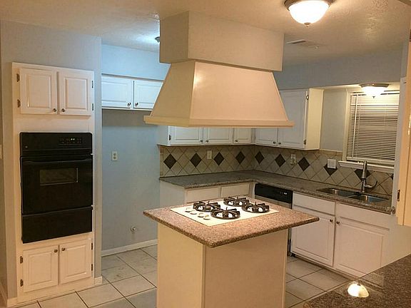 4th image of 4938 Cairnleigh Dr