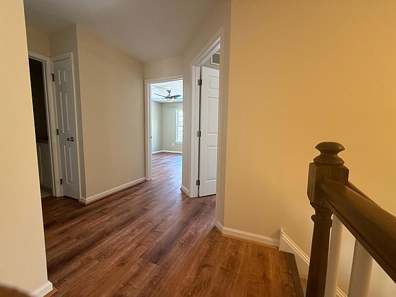 5th image of 525 Southhampton Ln