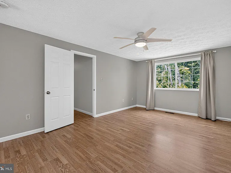 4009 Shallow Brook Ln — Photo 18